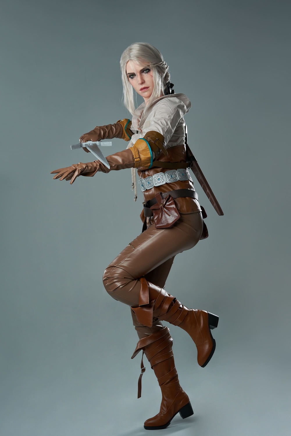 Seks lalka ciri - foto 6 | zelex. Pl Seks lalka ciri z mieczem w dłoni