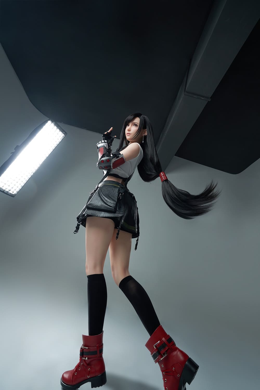 Seks llalka tifa lockhart - foto 5 | zelex. Pl Seks lalka tifa w czerwonych butach