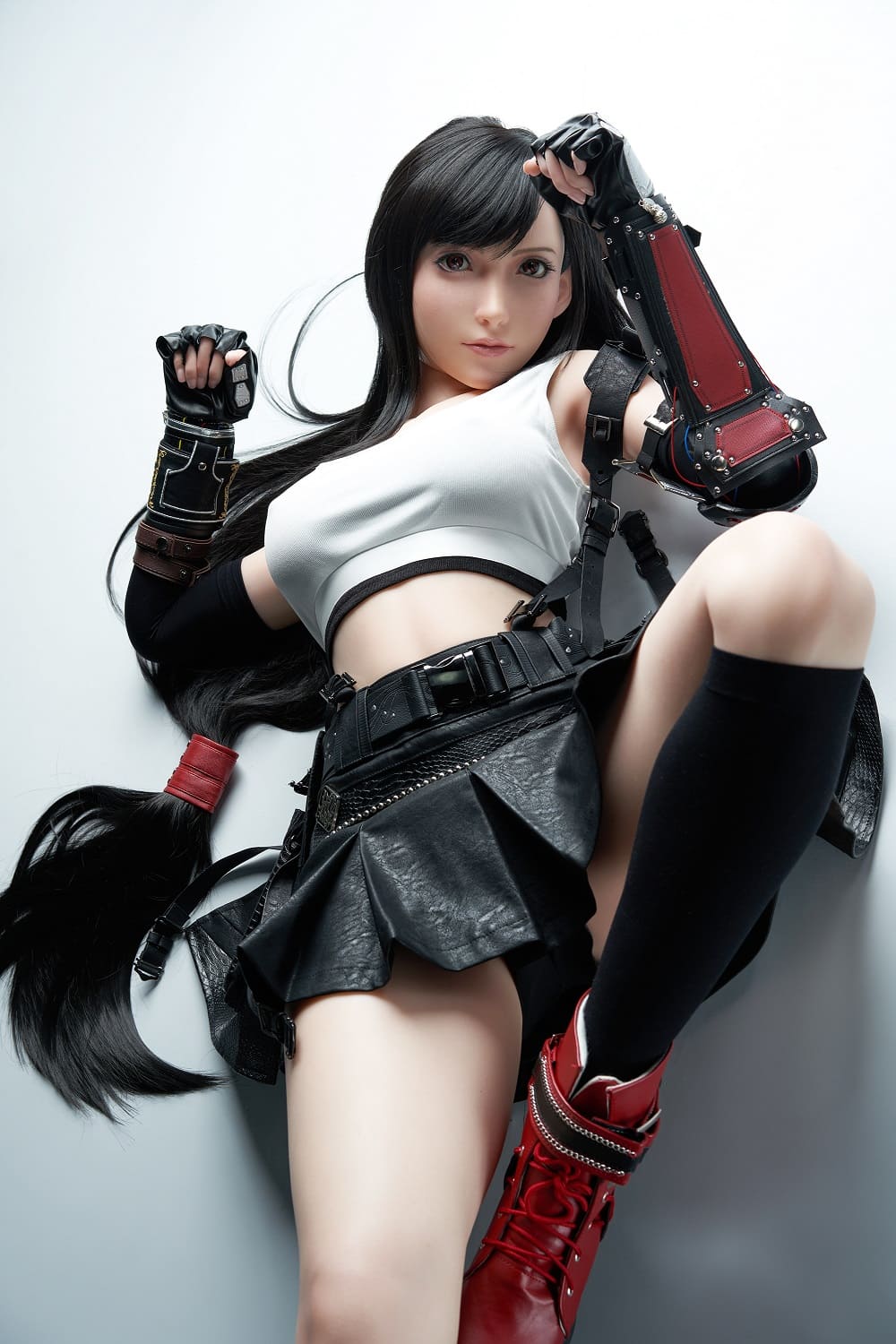 Seks llalka tifa lockhart - foto 8 | zelex. Pl Seks lalka tifa leżąca na podłodze