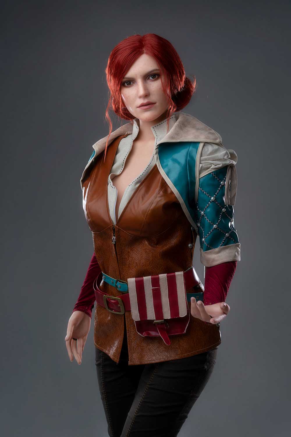 Seks lalka triss - foto 1 | zelex. Pl Seks lalka triss w skórzanej kurtce